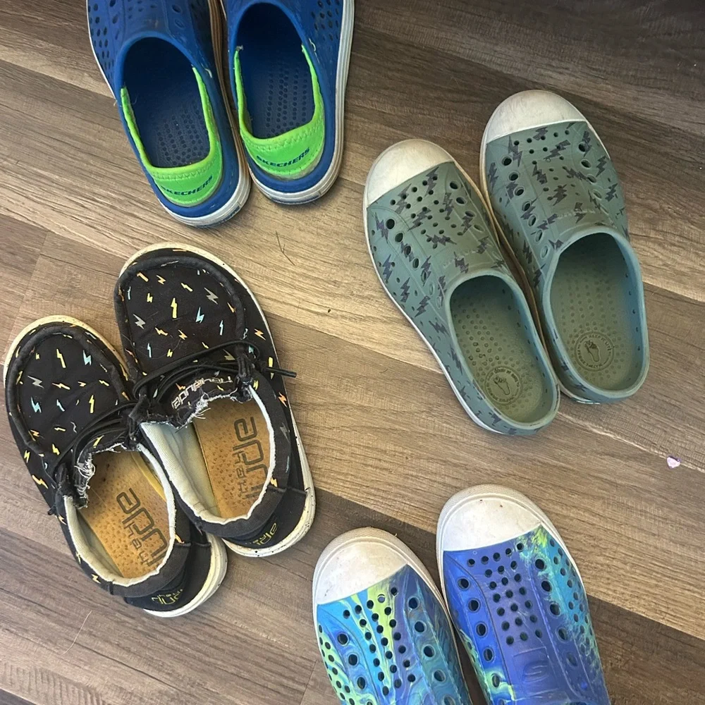 Kids Shoe Bundle - Picture 1 of 2